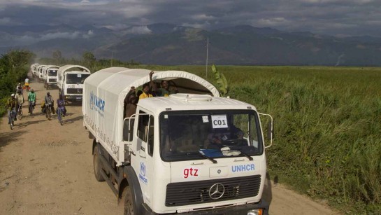 UNHCR transporterar burundiska flyktingar till Kongo-Kinshasa.