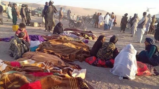 En förödande jordbävning i Afghanistan har utplånat hela byar, familjer har förlorat sina he-